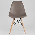 Пластиковый стул на ножках из массива бука Eames Cappuccino варинант исполнения - 3 | Loft Concept в Ульяновске