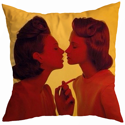 Декоративная подушка Seletti Cushion Smoking Girl Декоративная подушка Seletti Cushion Smoking Girl