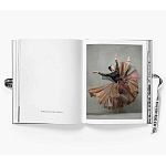 Подарочное издание про феминизм в моде Марии Грации Кьюри Her Dior Maria Grazia Chiuris New Voice варинант исполнения - 3 | Loft Concept в Ульяновске