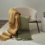 Плед из шерсти зеленого цвета с бахромой Waffle Comfort варинант исполнения - 5 | Loft Concept в Ульяновске