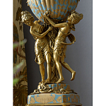 Ваза голубого цвета из фарфора с золотым растительным орнаментом и бронзовыми фигурками женщин Eden Garden porcelain and bronze варинант исполнения - 6 | Loft Concept в Ульяновске