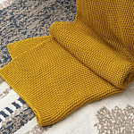 Плед из хлопка жемчужной вязки горчичного цвета Waffle Comfort варинант исполнения - 6 | Loft Concept в Ульяновске