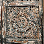 Индийский шкаф с орнаментом резьба из дерева Indian Antique Furniture  варинант исполнения - 1 | Loft Concept в Ульяновске