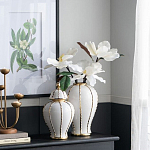 Ваза белая с крышкой и золотистыми вертикальными полосками Chinoiserie Ceramics варинант исполнения - 1 | Loft Concept в Ульяновске