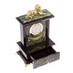 Часы настольные с декором в виде льва из натурального камня Нефрит Lion Stone Clock варинант исполнения - 3 | Loft Concept в Ульяновске