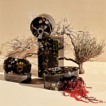 Шкатулка из эпоксидной смолы с цветами черная Epoxy Resin Box Black варинант исполнения - 2 | Loft Concept в Ульяновске