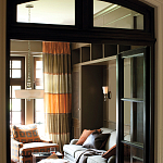 Бра с белым матовым стеклянным плафоном и тремя декоративными шарами Hinkley варинант исполнения - 2 | Loft Concept в Ульяновске