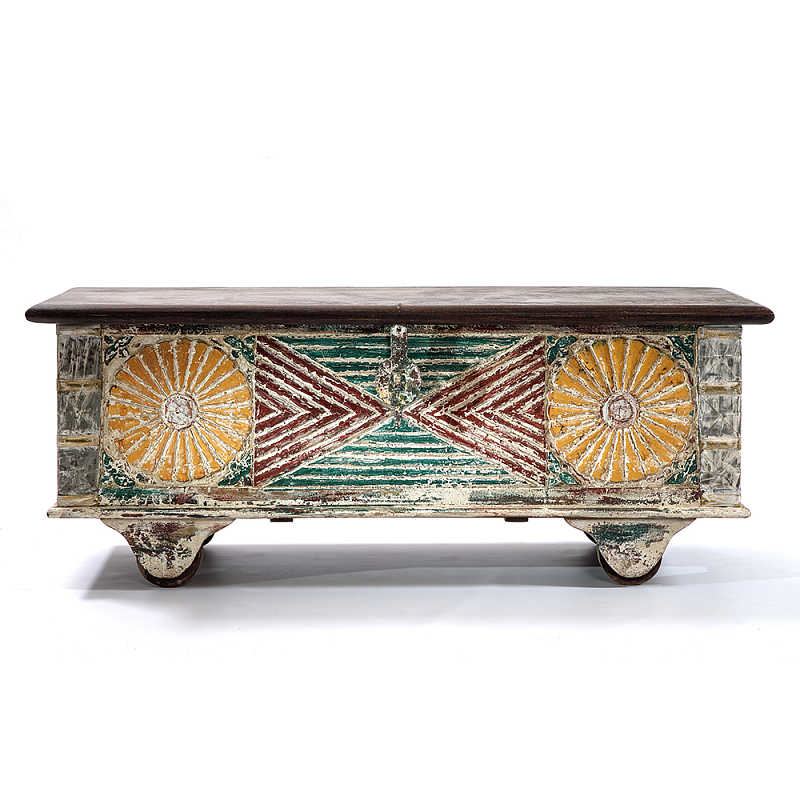 Сундук резной Advaith Carved Antique Chest Бежевый Мульти Коричневый в Ульяновске | Loft Concept 