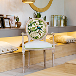 Стул с подлокотниками золотистый из бука с изображением птиц и цветов Blooming Birds варинант исполнения - 4 | Loft Concept в Ульяновске