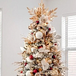 Заснеженная Новогодняя Ель с золотыми листьями и цветами в комплекте варинант исполнения - 2 | Loft Concept в Ульяновске