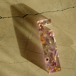 Подставка для телефона из эпоксидной смолы с цветами розовая Epoxy Flowers Phone Stand Pink варинант исполнения - 7 | Loft Concept в Ульяновске